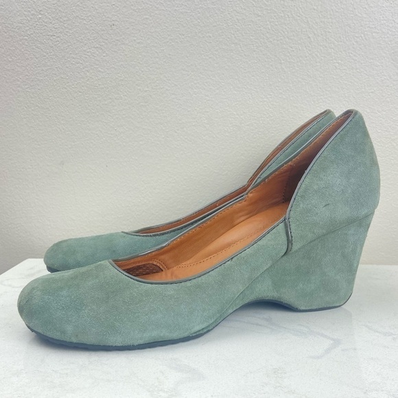 Gentle Souls Ridge Amaru Green Suede Wedge Round Toe 8 - Picture 8 of 12